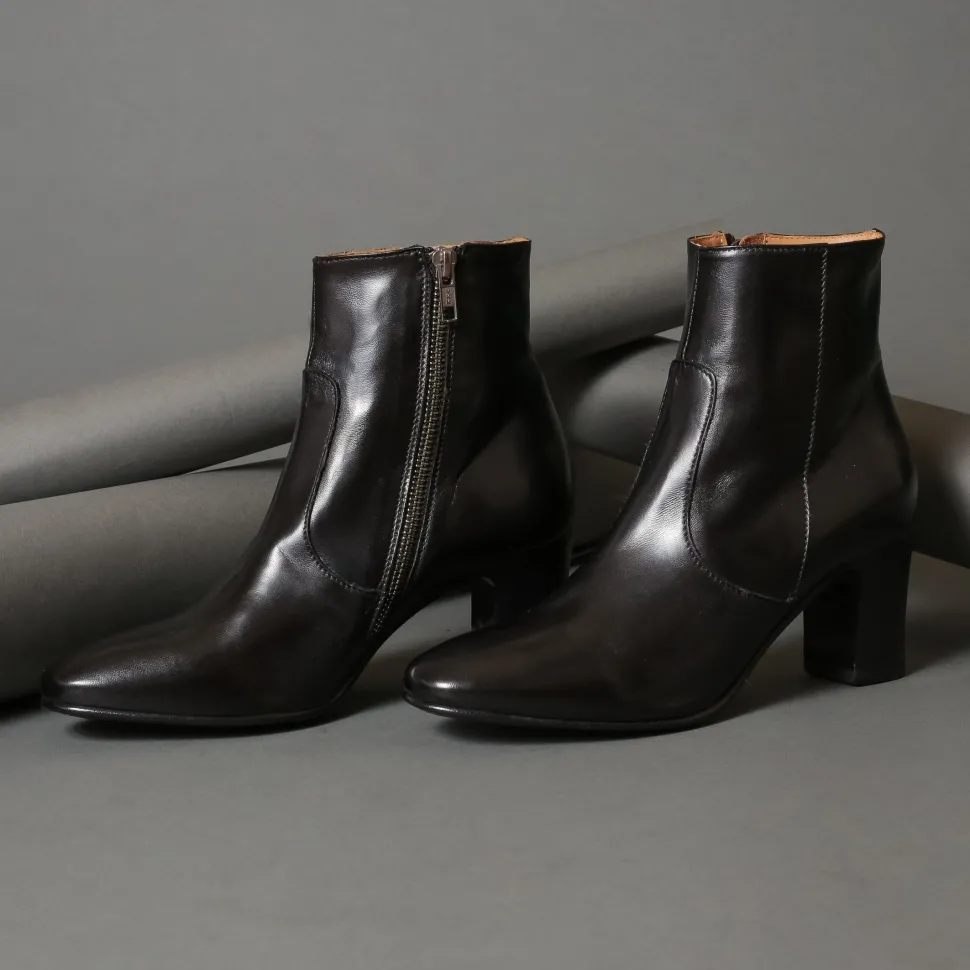 Conflict For Interest 4351 Black Flash Sale