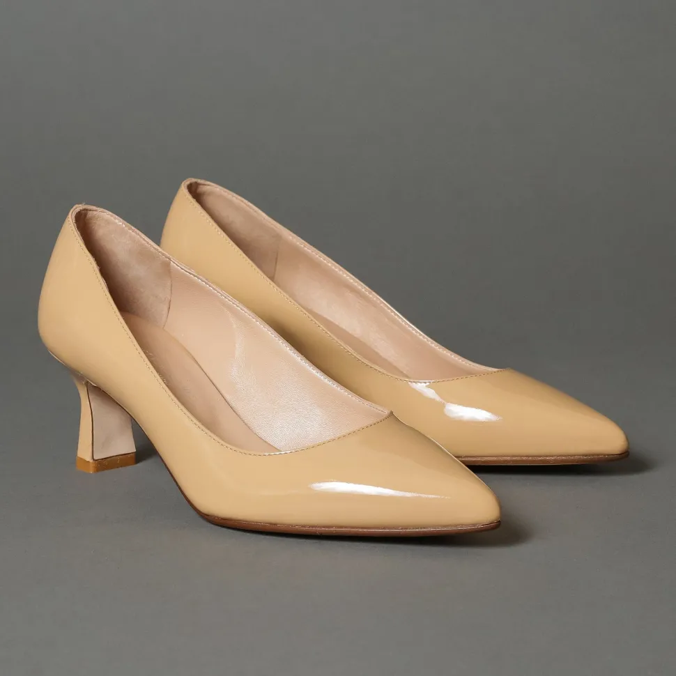 Conflict For Interest Salina 702 Camel Fashion
